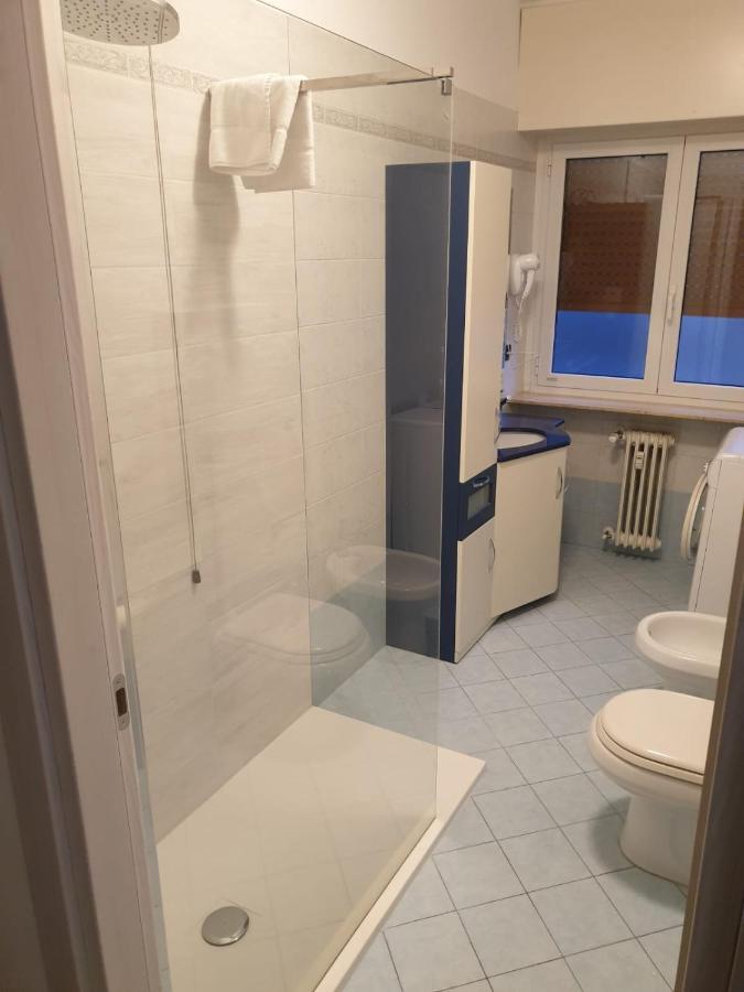 J&M House -Fronte Ospedale- Incluso Netflix E Disney Plus Удине Екстериор снимка